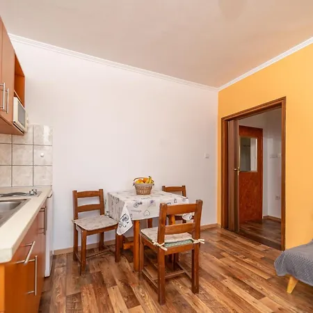 Appartamento By The Sea Barbat, Rab - 14512 *