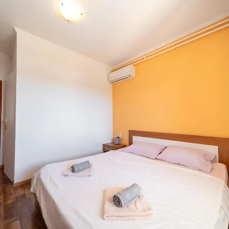 By The Sea Barbat, Rab - 14512 Apartment