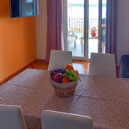 Apartment By The Sea Barbat, Rab - 14512 Rab Town