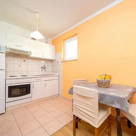 Apartment By The Sea Barbat, Rab - 14512