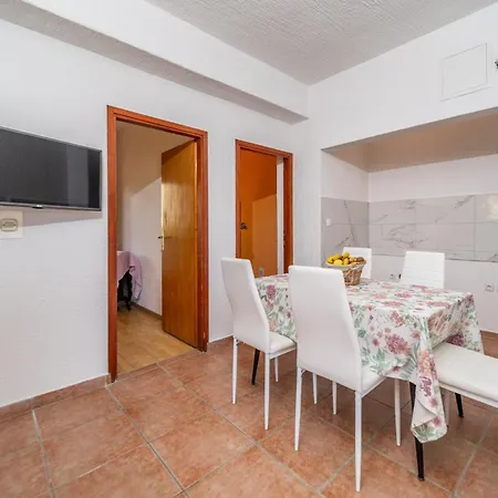 By The Sea Barbat, Rab - 14512 Daire Rab Town