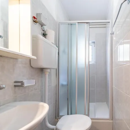 Apartment By The Sea Barbat, Rab - 14512 Rab Town