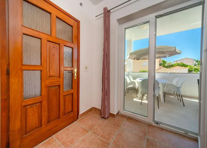 Apartman By The Sea Barbat, Rab - 14512 Rab Town